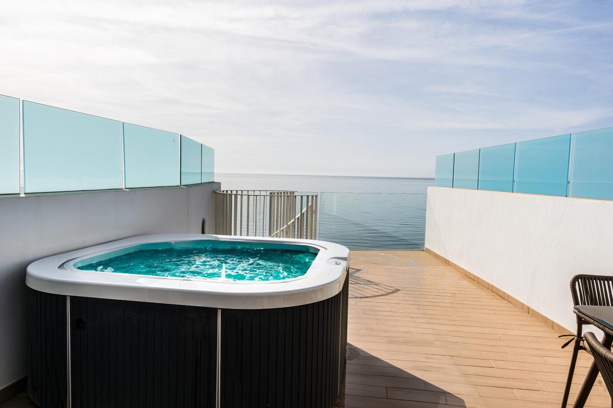フエンヒロラPanoramic Seaview Penthouse The Waveアパートメント エクステリア 写真